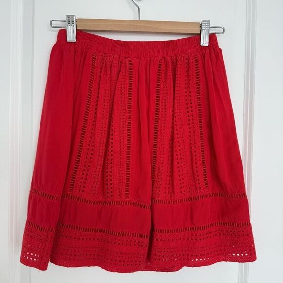 SOLITAIRE | Red Pleated Skirt with Eyelet cut out - Picture 3 of 8